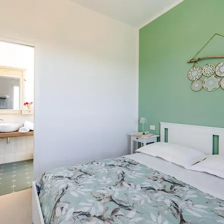 Eyes 3* Civitanova Marche