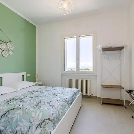 Eyes Bed & Breakfast 3*